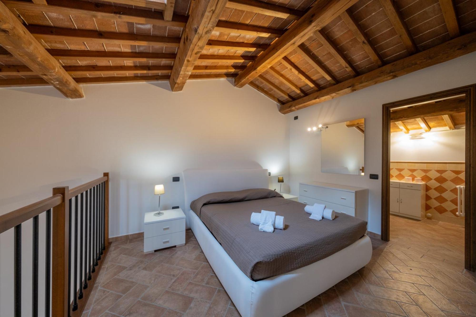 San Ruffino Apartments Lari Exterior photo
