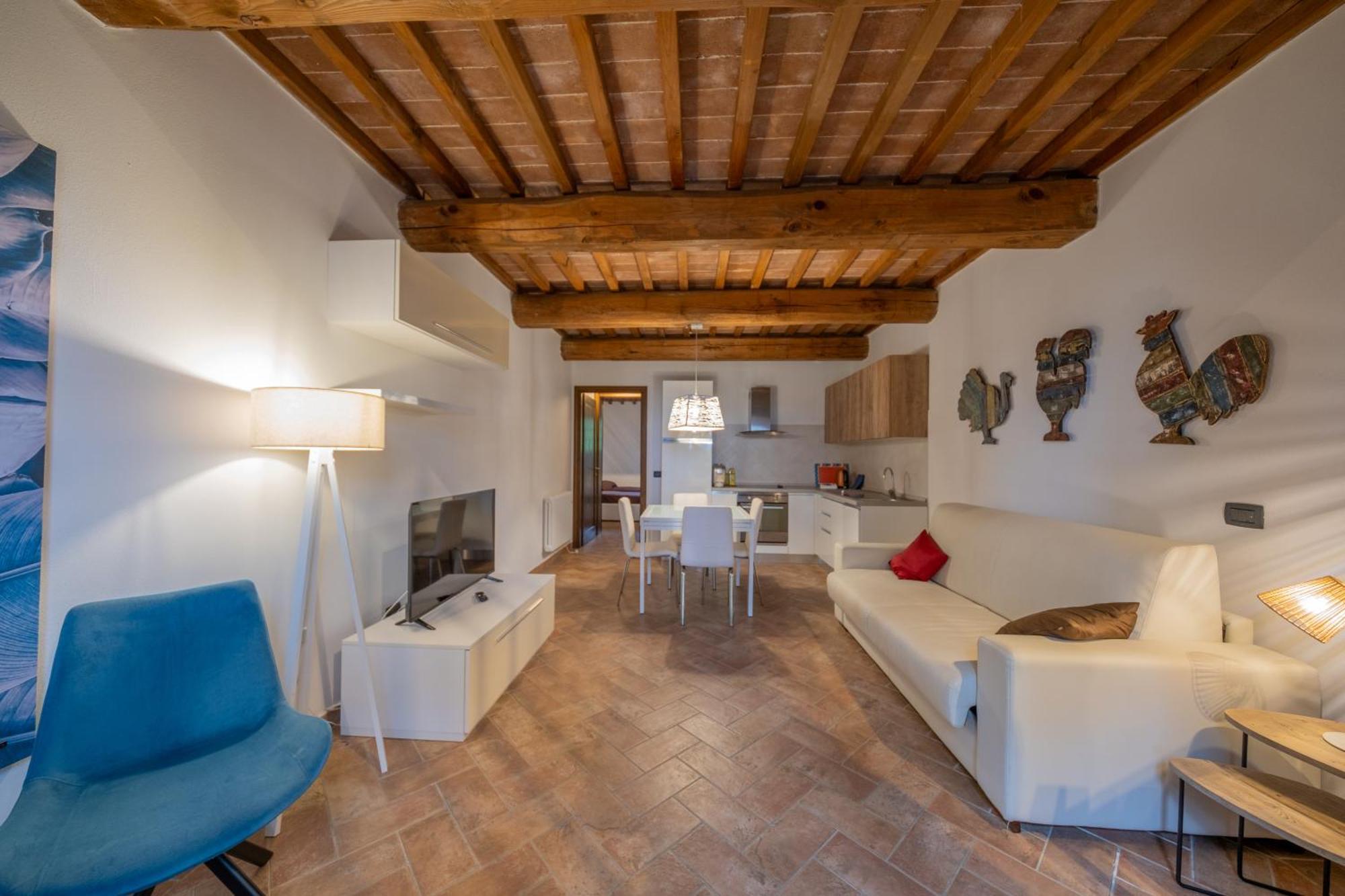 San Ruffino Apartments Lari Exterior photo