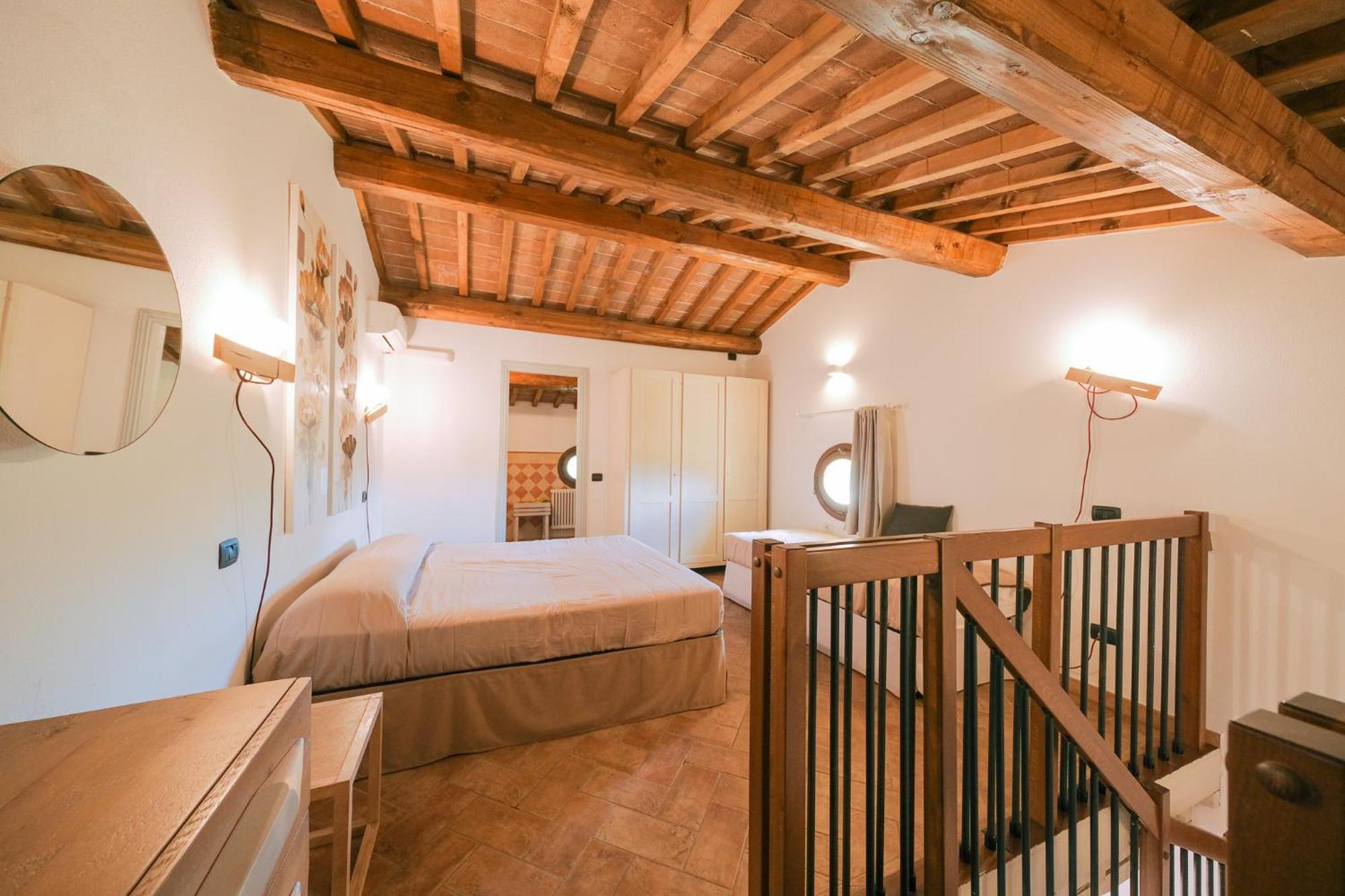 San Ruffino Apartments Lari Exterior photo